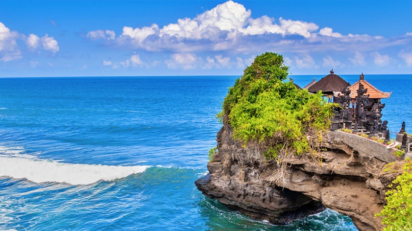 Sunset Waves & Temples Escape